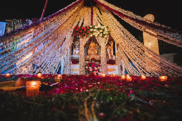 Indická Svatba Sada Mandap Pro Svatební Oslavu — Stock fotografie