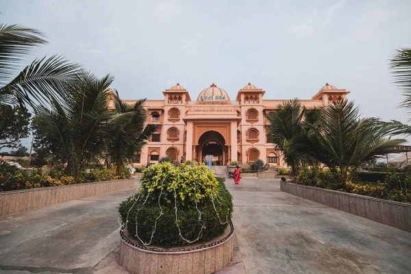 Hermoso Palacio India Con Parque — Foto de Stock