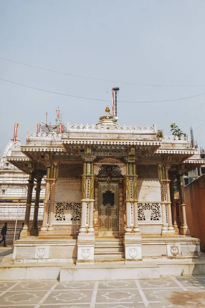 Туристическая Достопримечательность Старым Храмом Индии — стоковое фото
