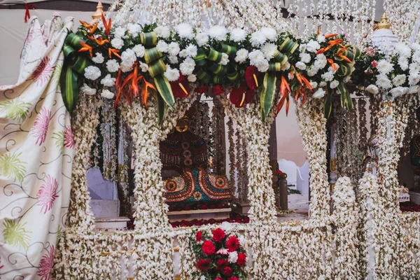 Altar Biara Dengan Dewa Dewa Padmasambhava Buddha India — Stok Foto