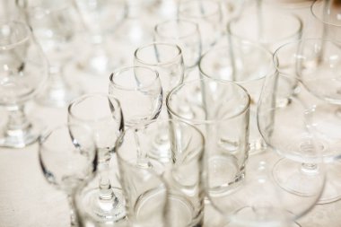 Grup birçok çeşitli gözlük