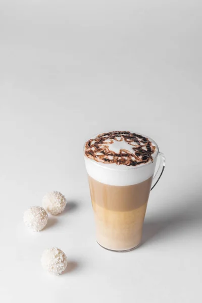 Kaffee Latte und Dessert — Stockfoto