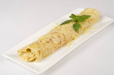 Shawarma ya da börek veya kebap ile rulo