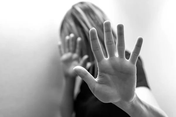 Stop Abuso sessuale Concetto, stop violenza contro le donne, internat — Foto Stock