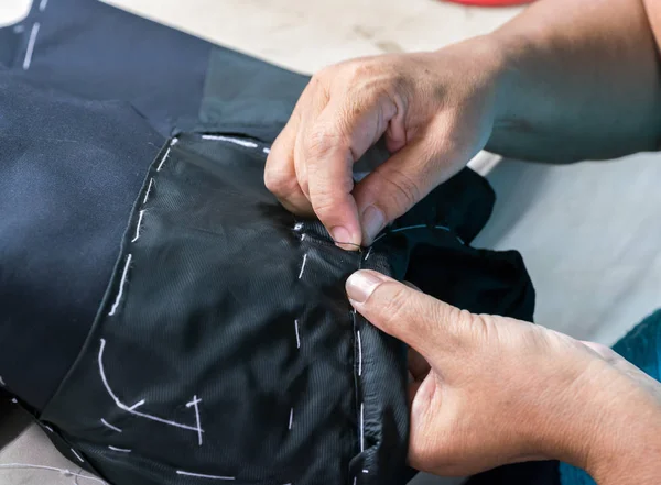 Sewing suits , tailoring by hand — Stock Photo, Image