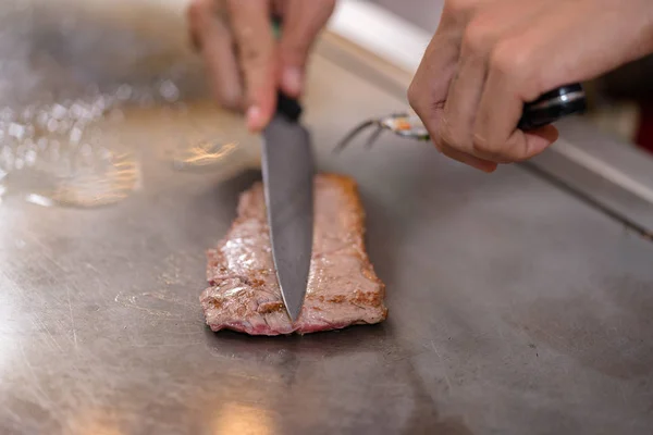 Cuisson steak de boeuf sur poêle — Photo