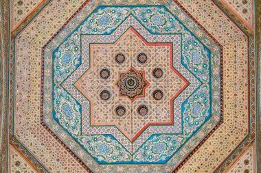 bahia palace içine renkli oryantal tavan parçası