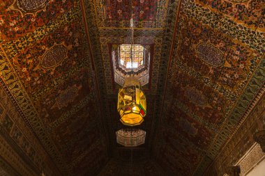 bahia palace içine renkli oryantal tavan parçası