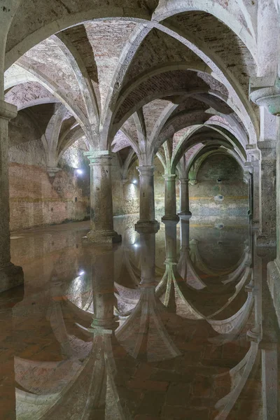 Reflexión de la Cisterna Manuelina en El-Jadida, Marruecos — Foto de Stock