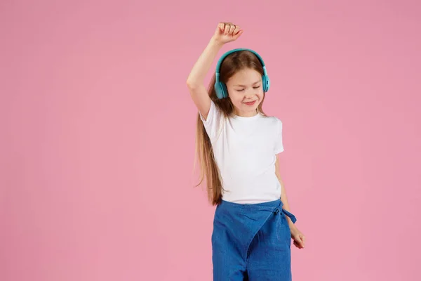 Bailando Cantando Adolescente Escuchar Música Interés Inicial Basado Música Recomendada — Foto de Stock