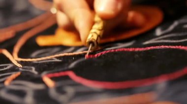 Nakış sanat ve nakış, kanca motifleri vardır iyi bilinen çiçek tasarımları/el sanatları/tarafından yapılan deneyimli Usta'nın iğne iş, Azərbaycanda iyi nakış. Eski vintage sanat.