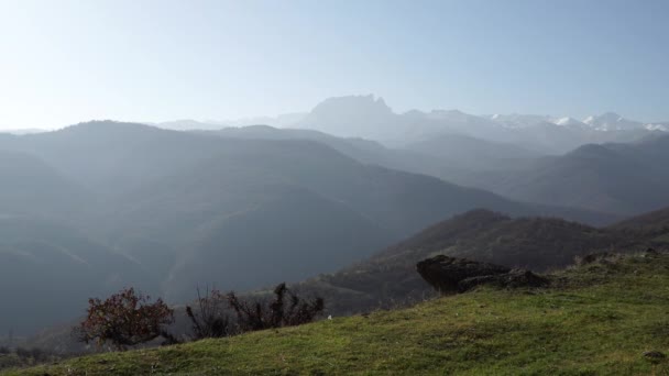 Caucasian mountains. The village is under the mountains. The Great Caucasus Range — Stock Video