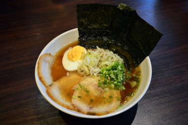  Chashu ramen, domuz eti kemik suyu erişte, Japon yemekleri