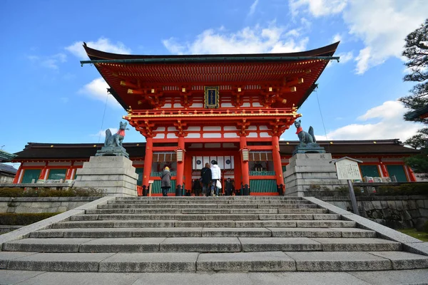 KYOTO, JAPÃO: 7 de dezembro de 2016 - Santuário de Fushimi Inari Taisha — Fotografia de Stock