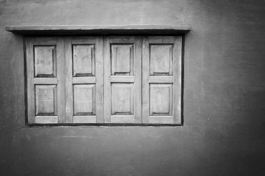 Kapalı windows doku arka plan ile eski grungy wal