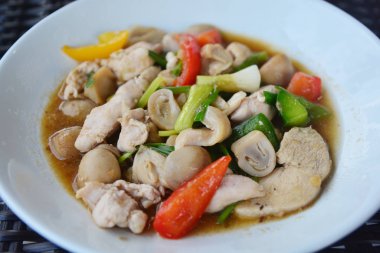 Domuz eti, Tayland mutfağı ile kızarmış sebze karıştırın