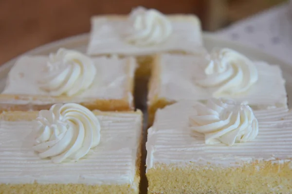 Un pedazo de pastel de coco, Primer plano —  Fotos de Stock