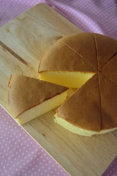 Een stuk van Japanse Cotton Cheesecake — Stockfoto