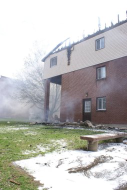 Editoryal apartmanda yangın