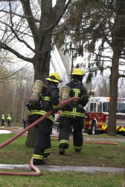 Editoryal apartmanda yangın
