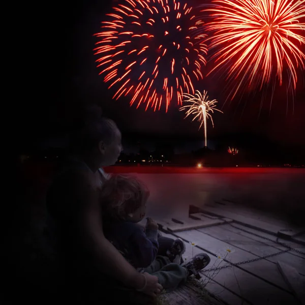 Celebration With Fireworks and Family — Stock Photo, Image