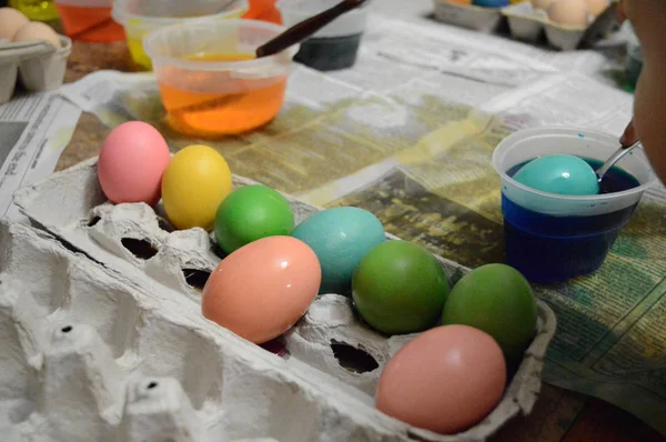 Декорация пасхальных яиц — стоковое фото