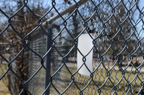 Zincir bağlantı çit — Stok fotoğraf