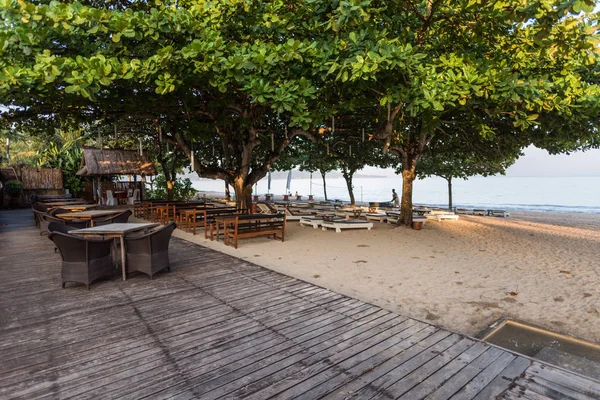 Privé resort strand, Bali, Indonesië. — Stockfoto