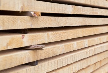 paralel kurulu perspektif doğal rengini satır satır yığın İnşaat malzemeleri kat kurulu arka plan baz giden çam