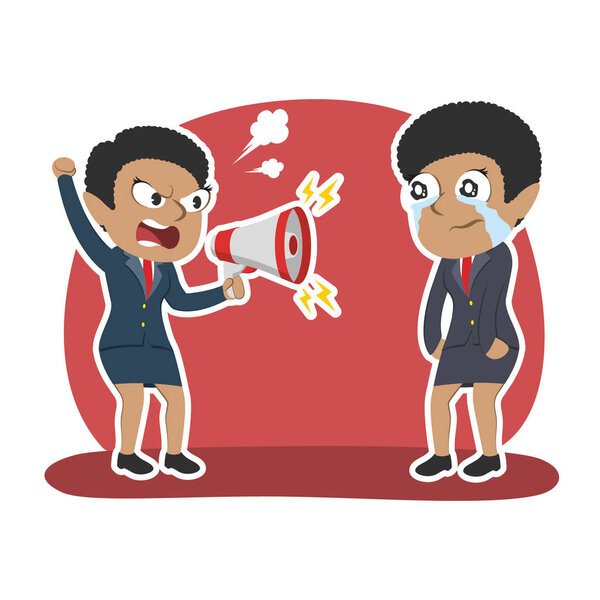 Африканская деловая женщина с мегафоном кричит своей сотруднице
