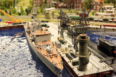 savaş gemisi oyuncak düzen kavramı