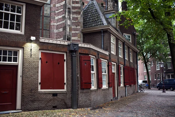 Huis in het centrum van Amsterdam — Stockfoto