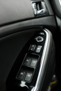 Araba kapı kolu otomatik camda