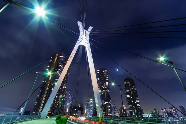 Köprü gece görünümü içinde Japonya