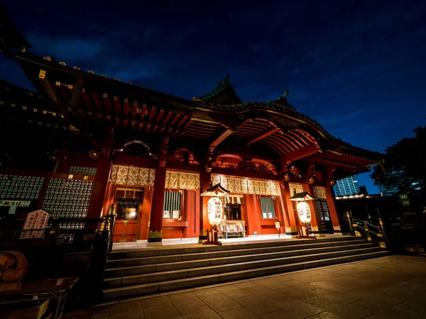 Japon Kanda Myojin vue de la nuit — Photo