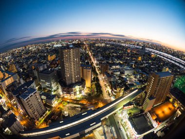 Japonya'da gözlem odası gece görünümü