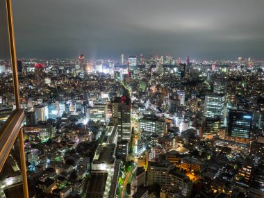 Japonya'da gözlem odası gece görünümü
