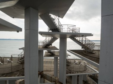 Meiji 100 yıl dönümü gözetleme kulesi