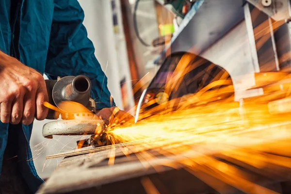 adam bir metal biler 