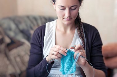 genç kadın dokuma kumaşlar 