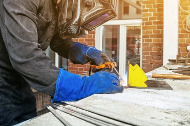 adam bir metal kaynak kaynak 