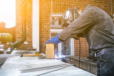 adam bir metal kaynak makinası bira 