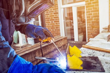 adam bir metal kaynak makinası bira 