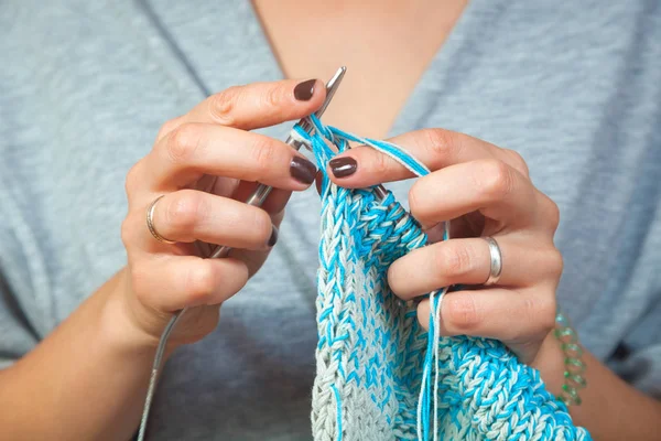 Close-up of a  woman  knits — Stock Photo, Image