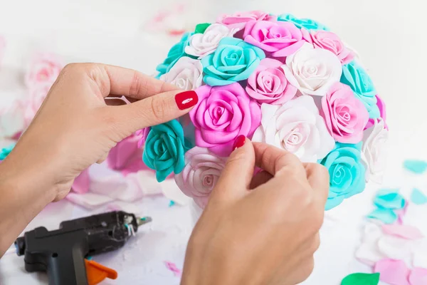 kadın yapma yapay gül 