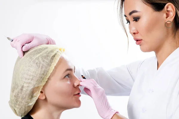 Procédure Cosmétique Pour Correction Des Pommettes Aide Injections Botox Femme — Photo