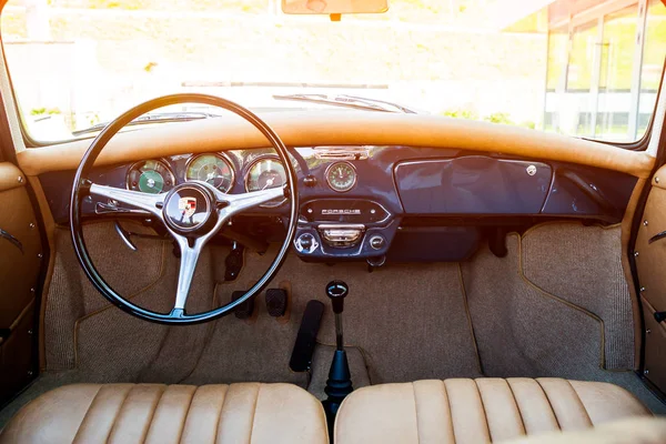 Novosibirsk Russia June 2017 Porsche 356 Dashboard Interior Photographing Classic — Stock Photo, Image