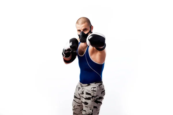 Jovem Esportivo Homem Calças Azuis Cotovelo Preto Luvas Boxe Preto — Fotografia de Stock