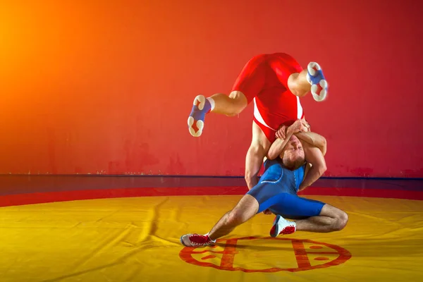 Two Young Men Blue Red Wrestling Tights Wrestlng Making Hip — Stock Photo, Image