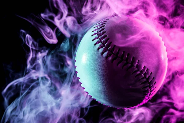 Balle Baseball Colorée Dans Fumée Rouge Multicolore Provenant Une Vape — Photo